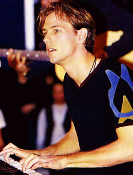 Daniel.jpg (30894 bytes)