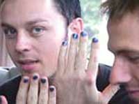 bluenails.jpg (6772 bytes)